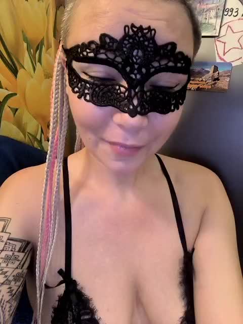 TilyTily Adult Chat August 23, 2025