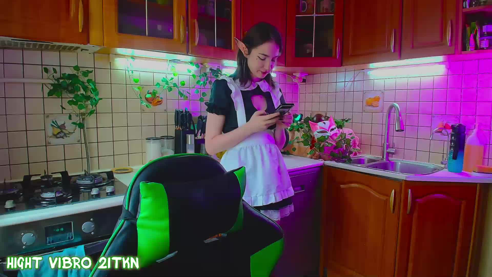 Tricky_Kitsune Adult Chat August 23, 2025