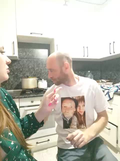 Innokentiy449 Adult Chat August 22, 2025