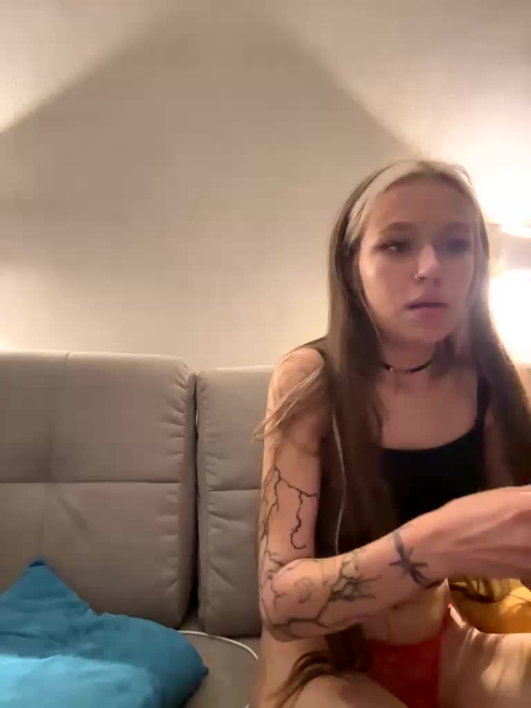 askorbinkiii Adult Chat August 23, 2025