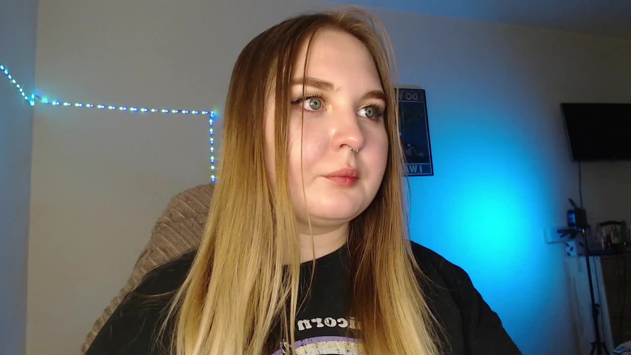 Greeenfriends6969 Adult Chat August 23, 2025