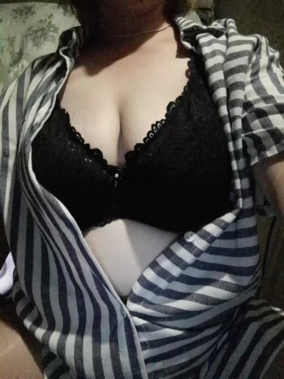 Iriska2025 Adult Chat August 23, 2025