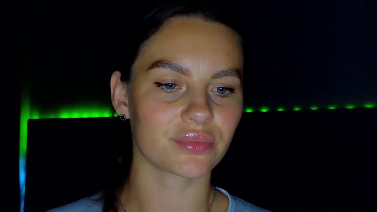 VALERIYAAA Adult Chat August 23, 2025