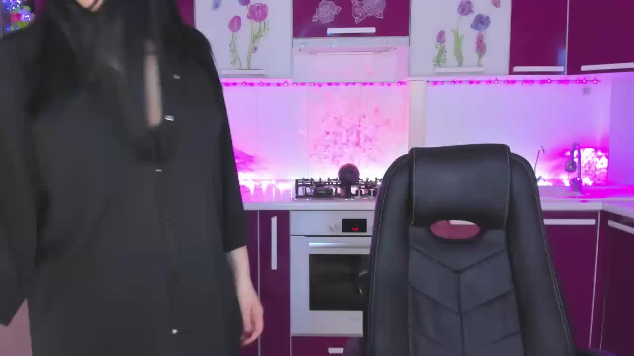 Olivija2020 Adult Chat August 23, 2025