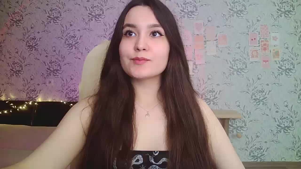 annie-fleur Adult Chat August 23, 2025