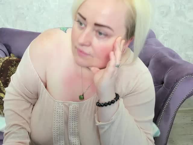 fashiona Adult Chat August 23, 2025