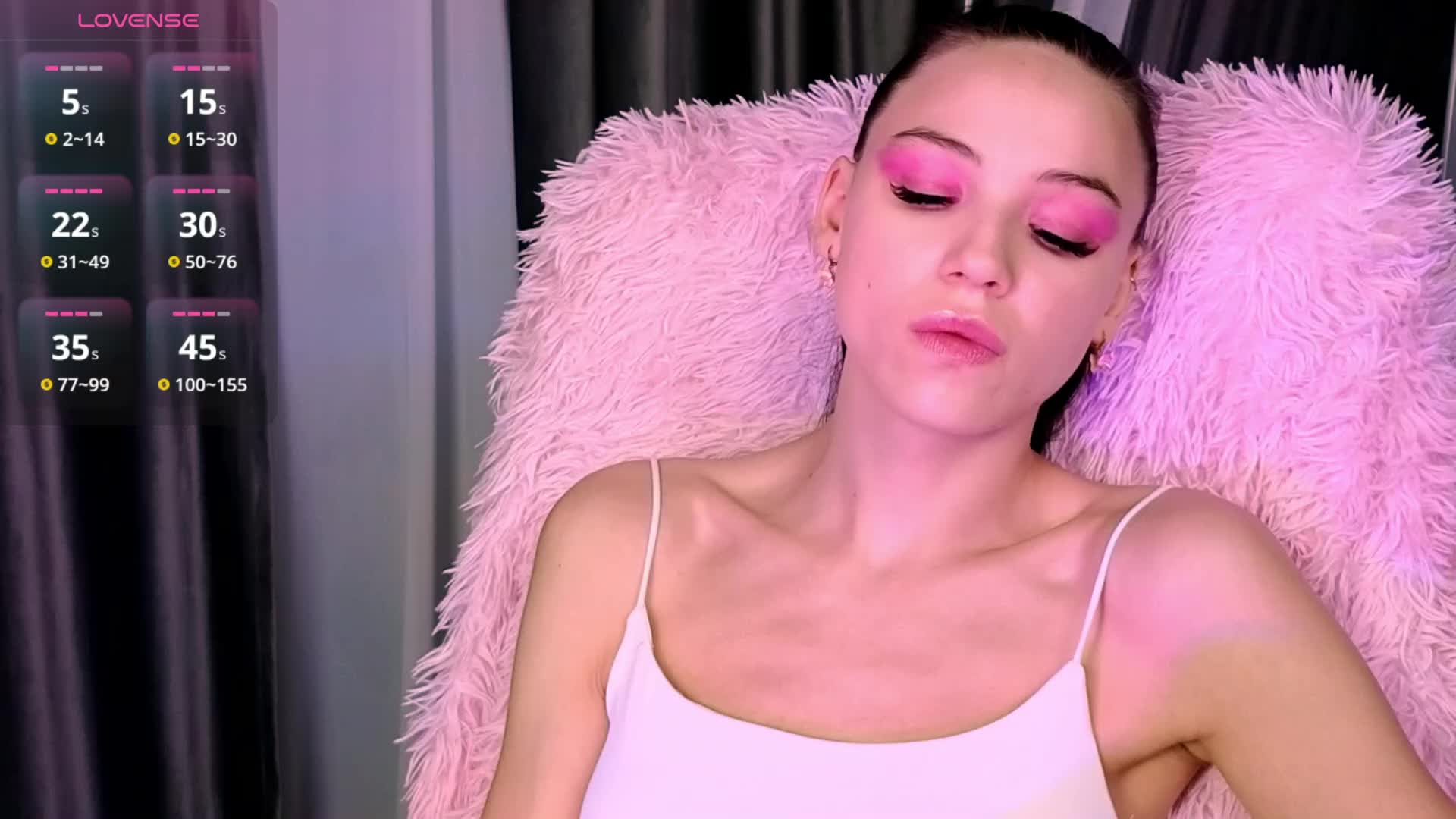 EmilyLuxxxury Adult Chat August 23, 2025