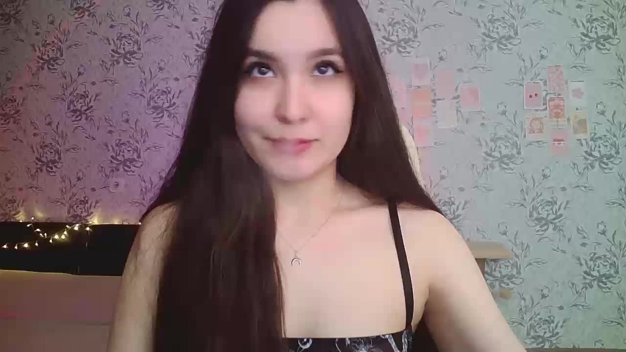 annie-fleur Adult Chat August 23, 2025