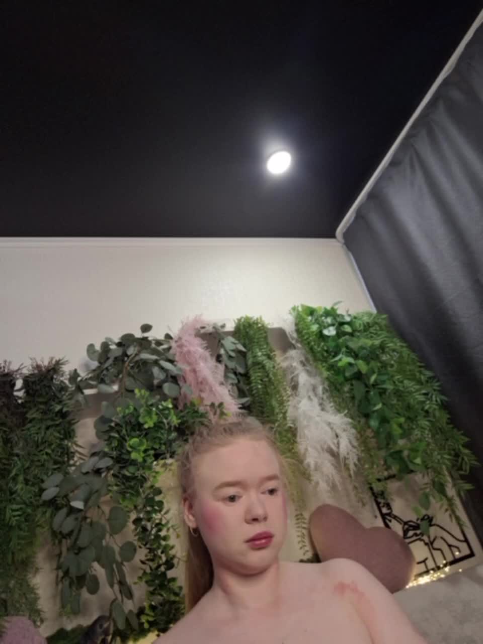 -scyrim- Adult Chat August 23, 2025