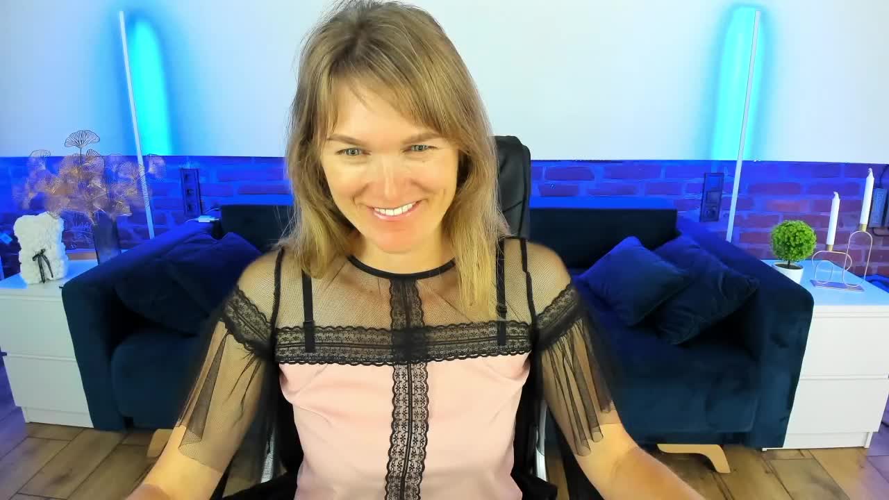 Annabel-xxx Adult Chat August 23, 2025