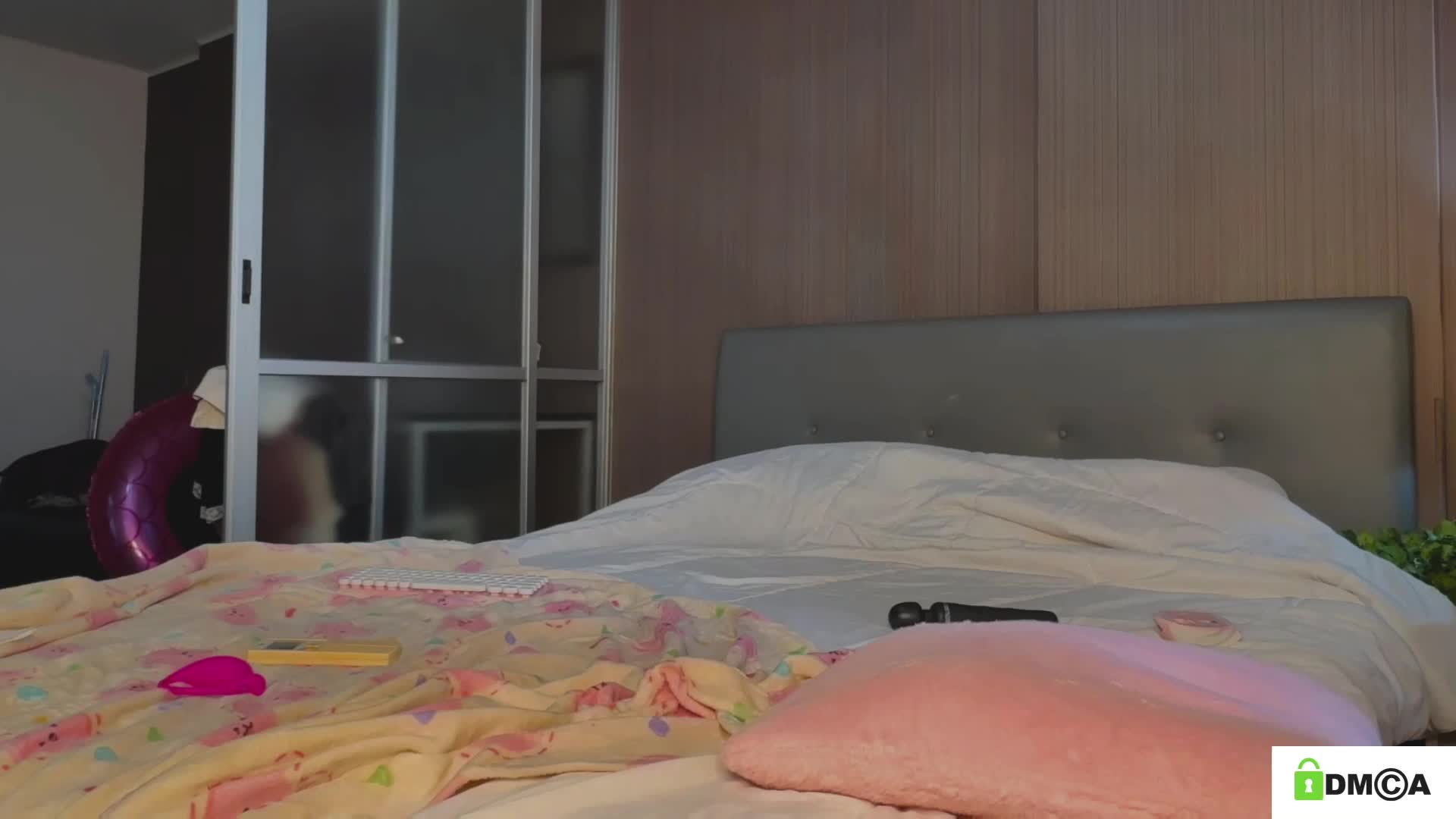 lizzyMeoww Adult Chat August 23, 2025