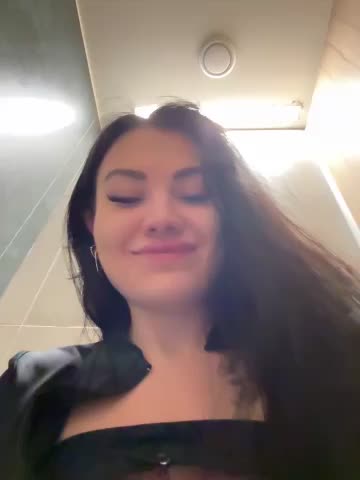 Wet__Bunny Adult Chat August 23, 2025