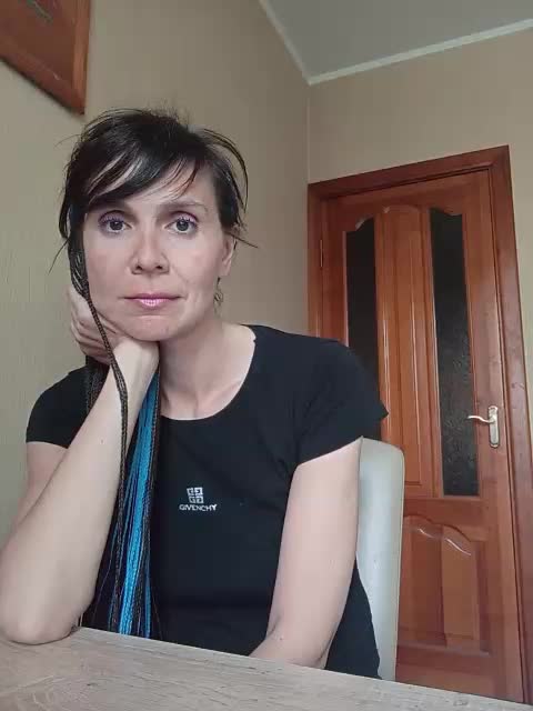 Hellenalonenochka Adult Chat August 23, 2025