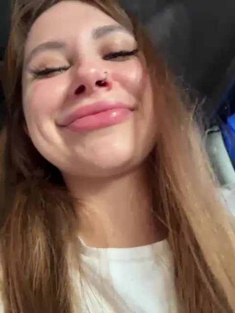 Girls-Leia Adult Chat August 23, 2025