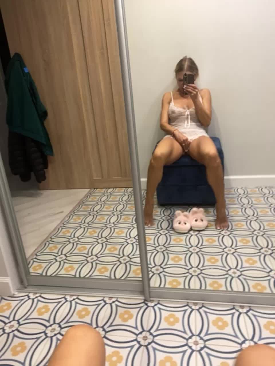 Lisa1225 Adult Chat August 23, 2025