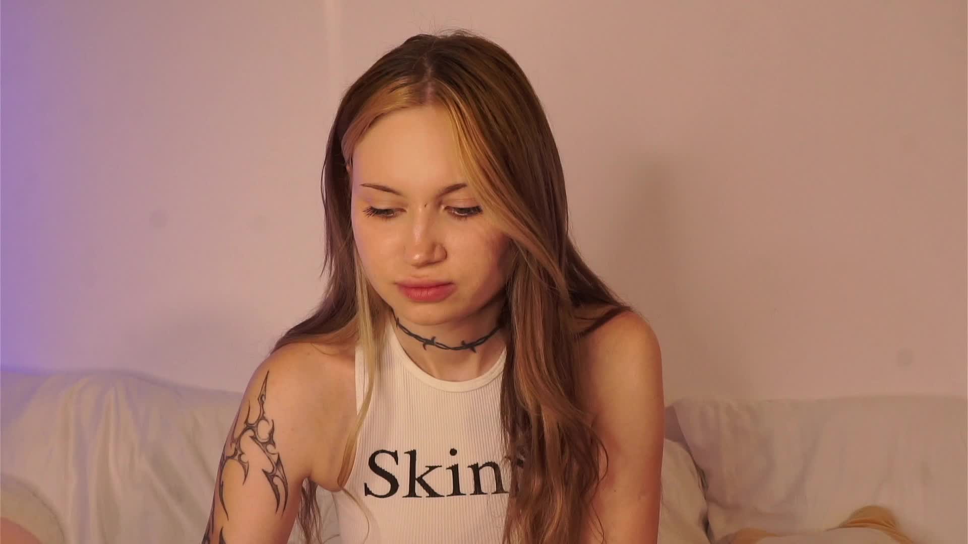 PLUXURY-_2025-08-23_17-38-21_410 Adult Chat August 23, 2025