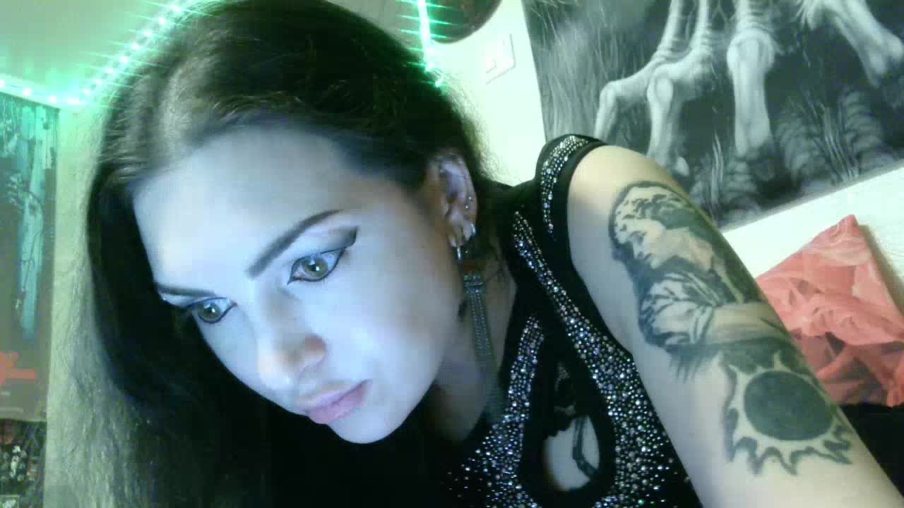 TvarRoxy Adult Chat August 23, 2025