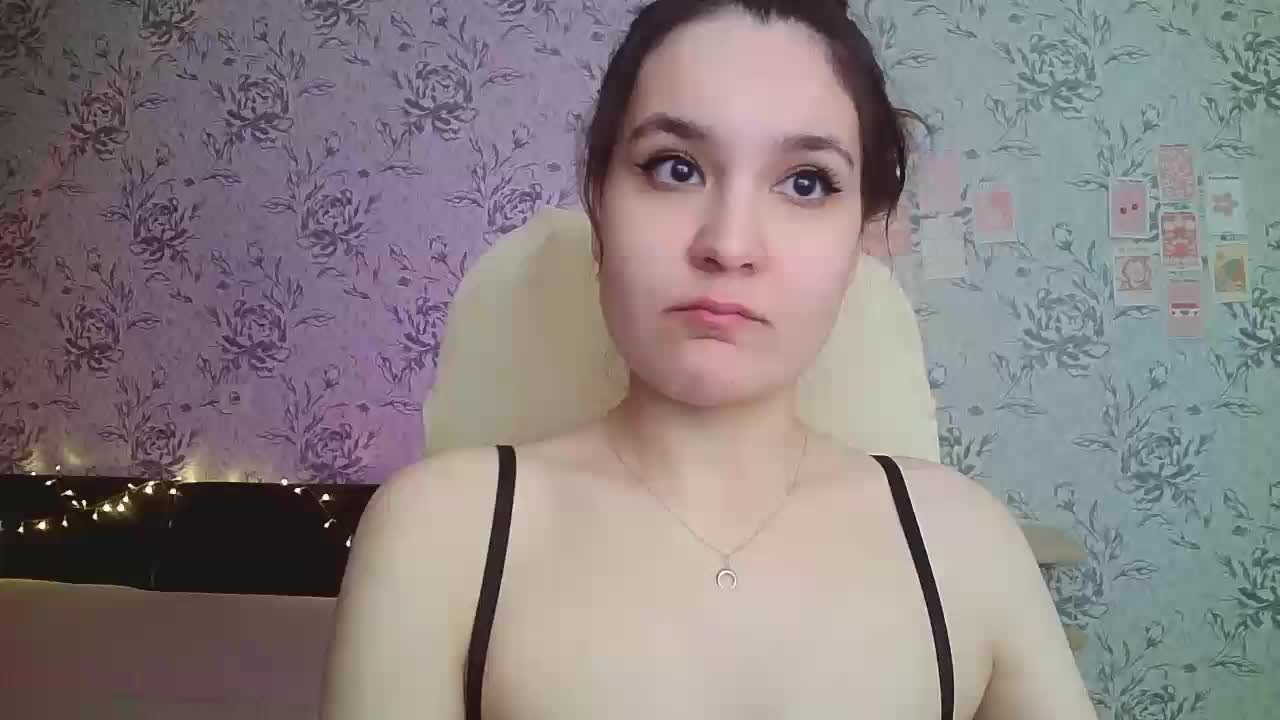 annie-fleur Adult Chat August 23, 2025