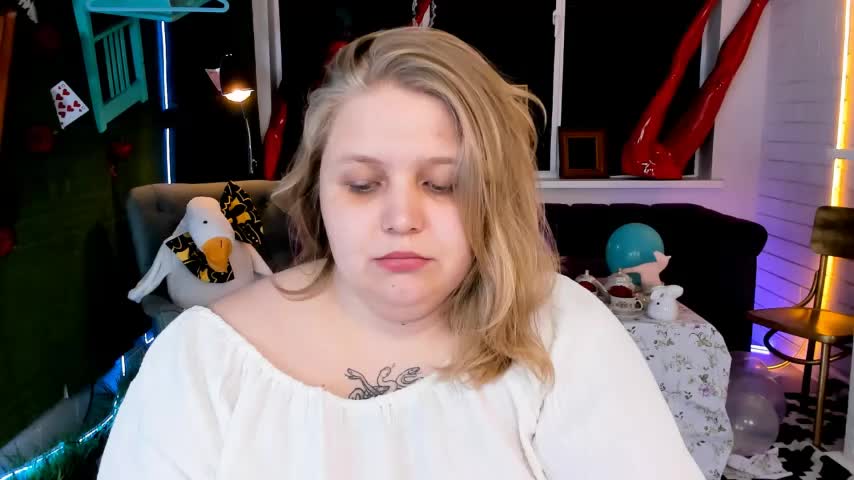 SladaDell Adult Chat August 23, 2025