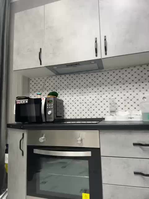 Adel9 Adult Chat August 24, 2025