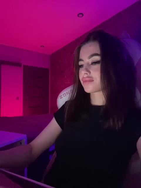 HotGirlEva Adult Chat August 24, 2025