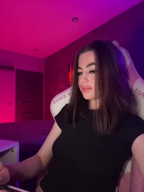 HotGirlEva Adult Chat August 24, 2025