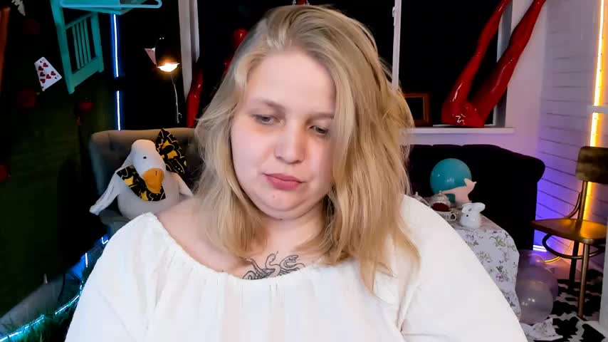 SladaDell Adult Chat August 23, 2025