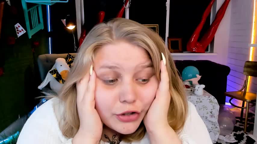 SladaDell Adult Chat August 24, 2025