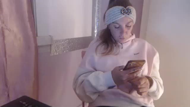 melli23 Adult Chat August 24, 2025