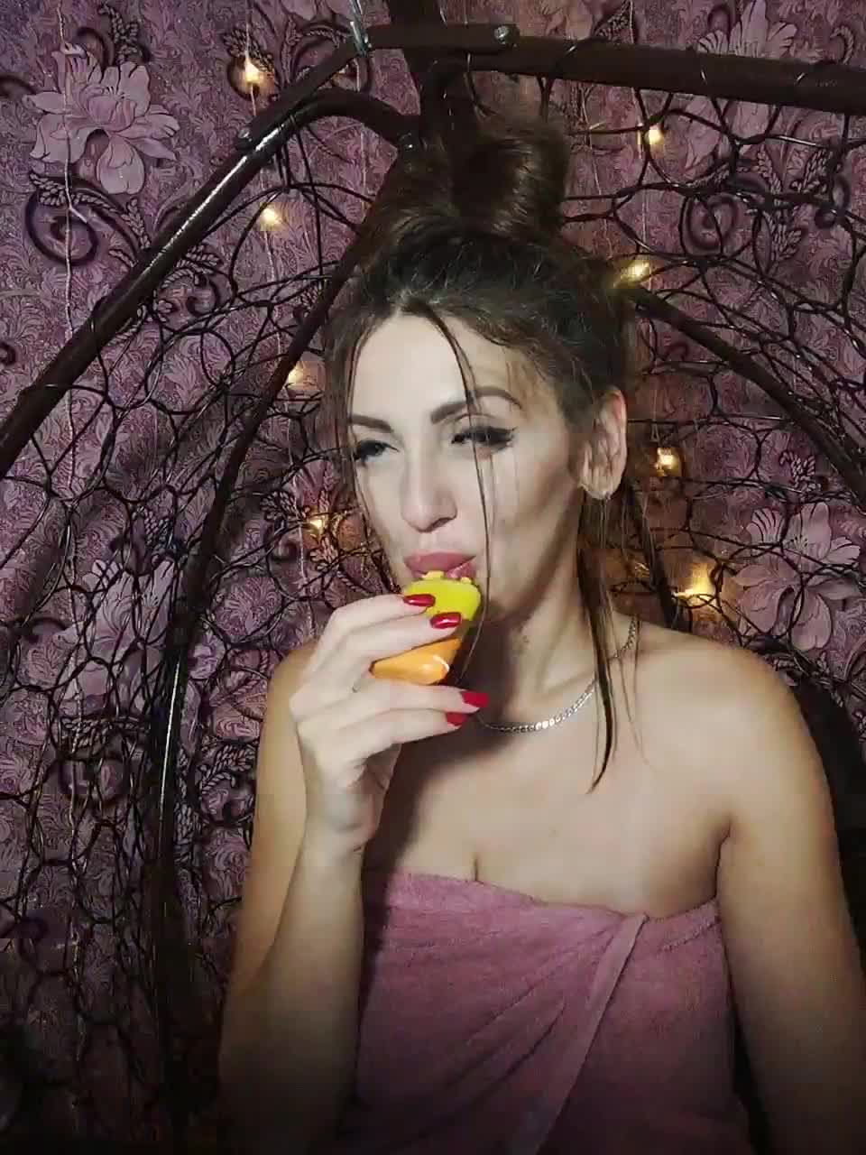 SexyKitty75-1 Adult Chat August 24, 2025