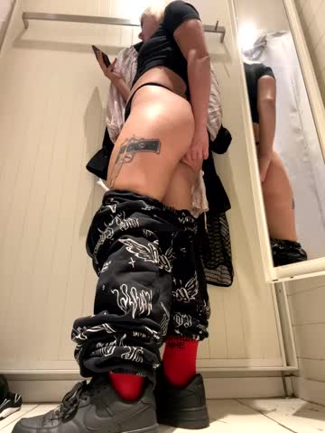 LikaCat Adult Chat August 24, 2025