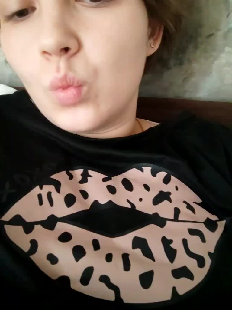 SweetyKitty25 Adult Chat August 24, 2025