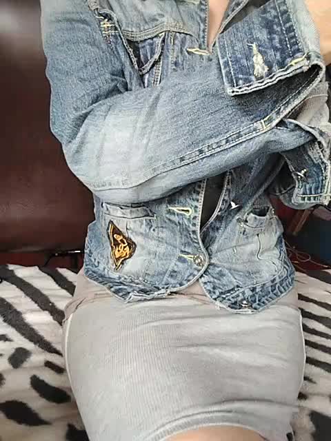 999_Sensuality_99 Adult Chat August 24, 2025