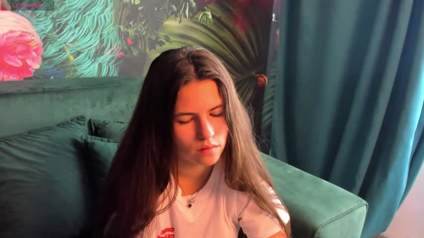 MiaMialani Adult Chat August 24, 2025