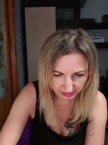 Nushka1984 Adult Chat August 24, 2025