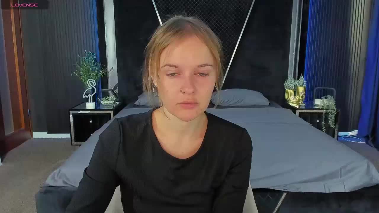 MaribelRiver Adult Chat August 24, 2025