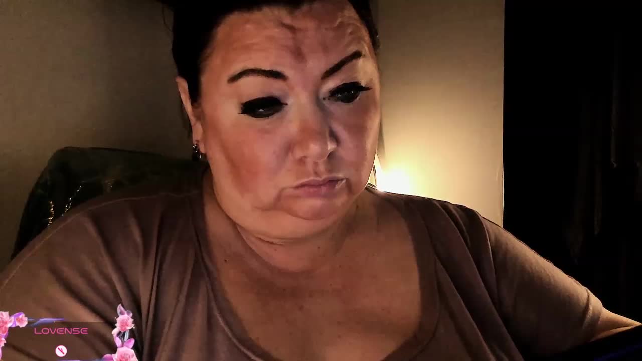 Alinahott1 Adult Chat August 24, 2025