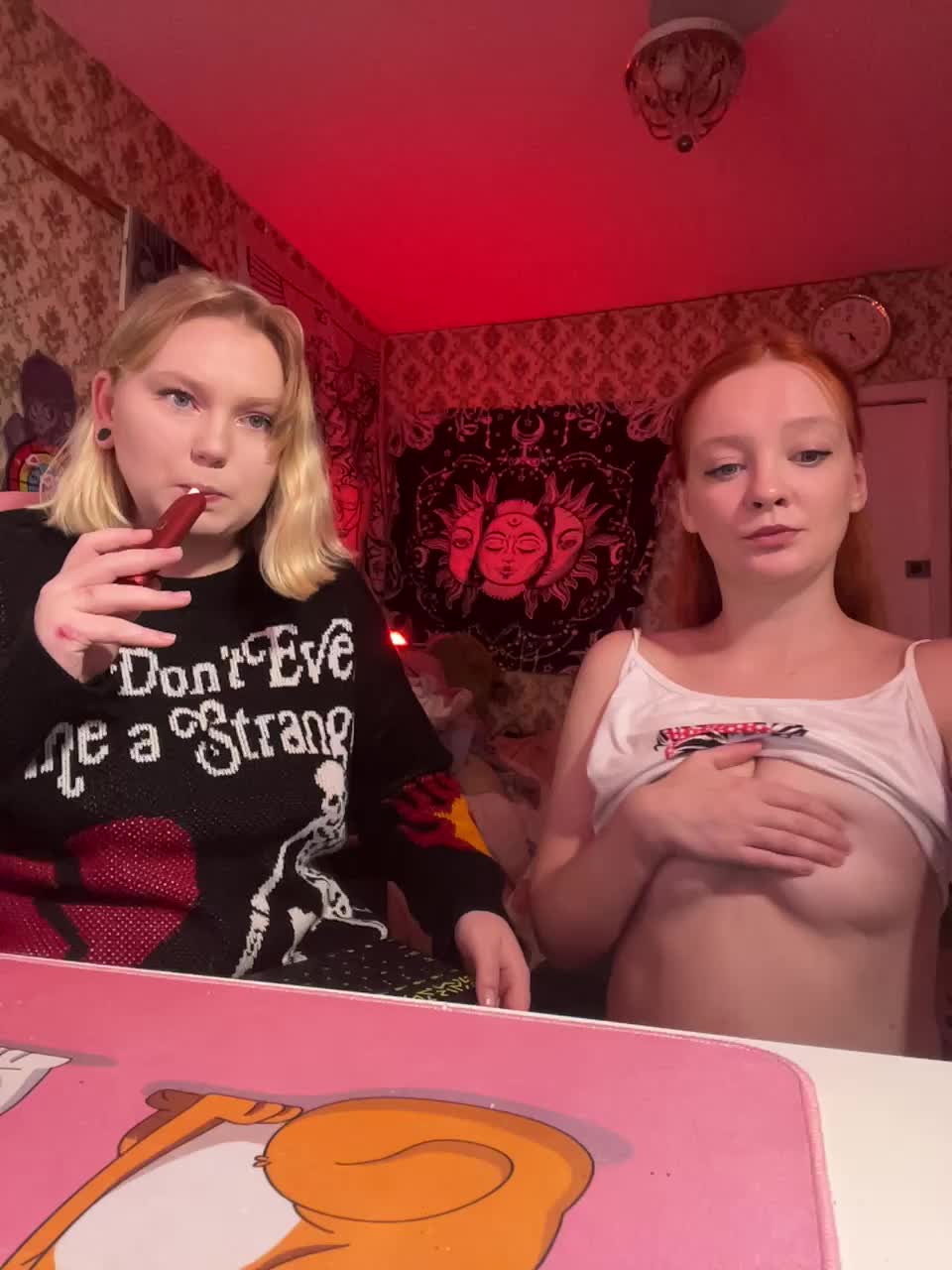 Radiants2 Adult Chat August 24, 2025