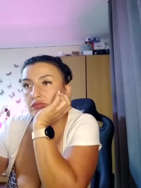 Hotangel75 Adult Chat August 24, 2025