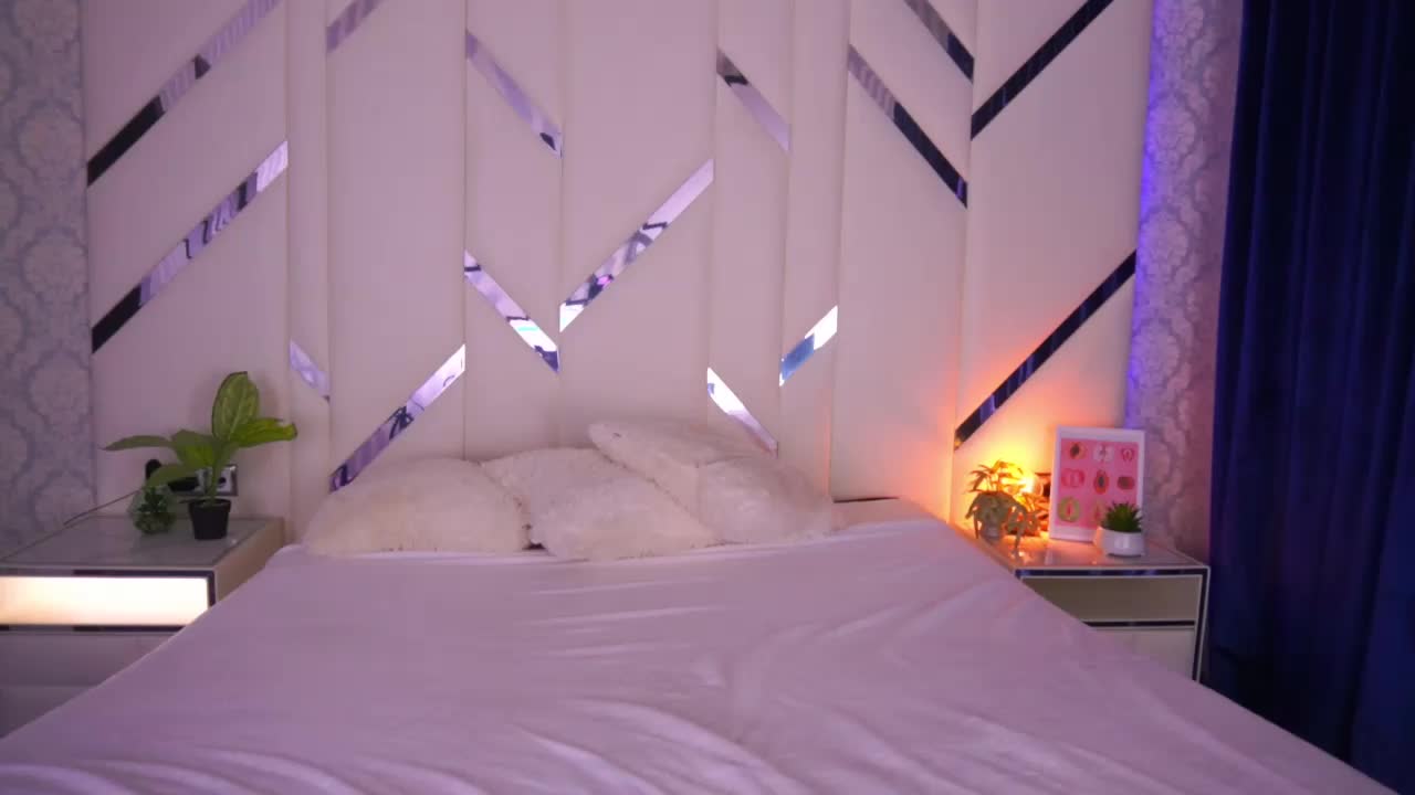 FloraGreys Adult Chat August 24, 2025