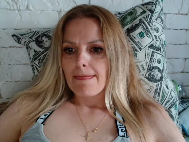 AngelAlone Adult Chat August 25, 2025