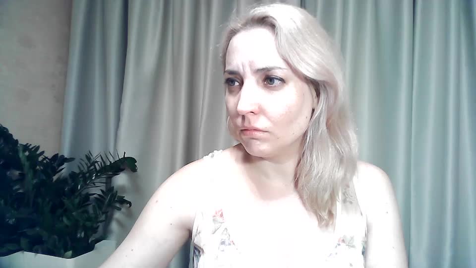 mariska-kiska Adult Chat August 25, 2025