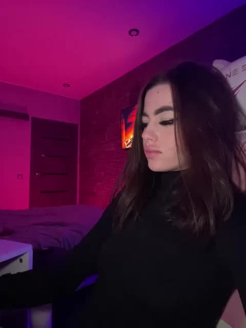 HotGirlEva Adult Chat August 25, 2025