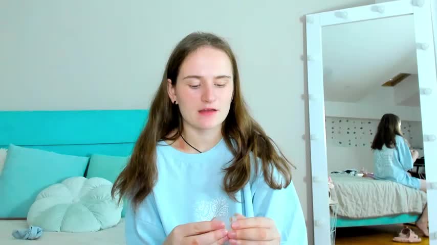 L1ittle_kitty_ Adult Chat August 24, 2025