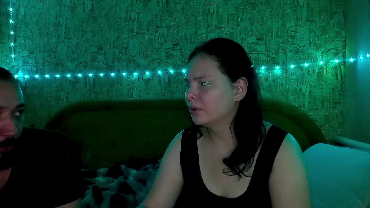 SweetPiggy13 Adult Chat August 25, 2025