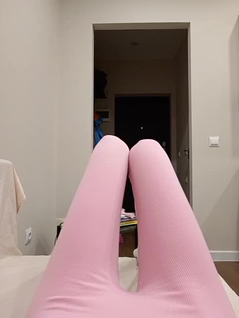 klubnichkka Adult Chat August 25, 2025