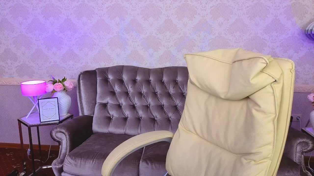 MissRossi Adult Chat August 25, 2025