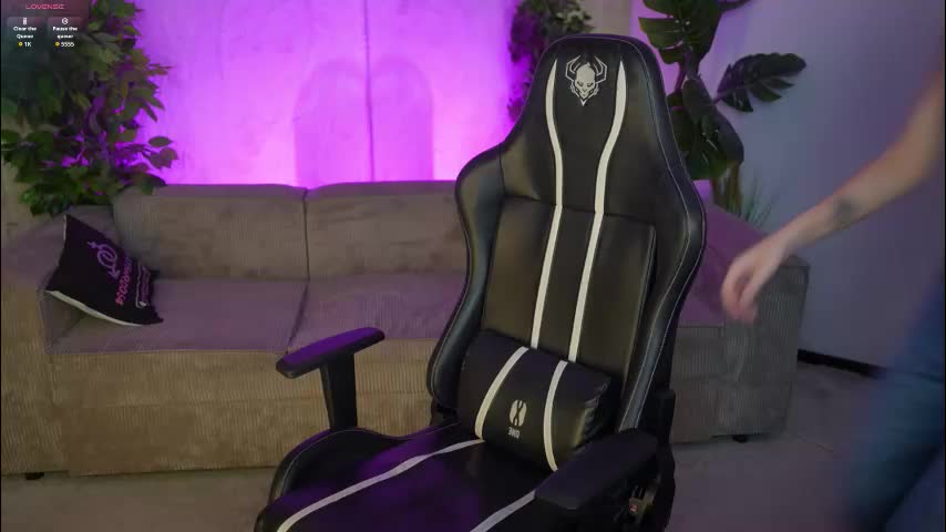 kira0541 Adult Chat August 25, 2025