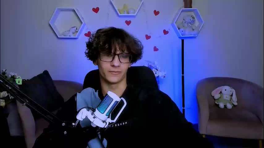 den_rich Adult Chat August 25, 2025