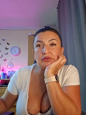 Hotangel75 Adult Chat August 25, 2025